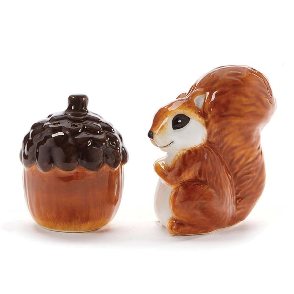 Attractives Magnetic Salt and Pepper Shakers Squirrel Nuts New .