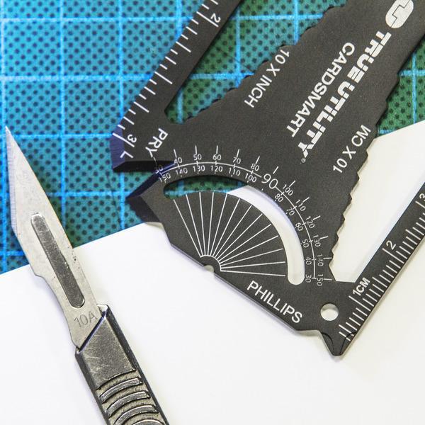 CardSmart Card-Sized 30-in-1 Multi-Tool That Fits in Your Wallet