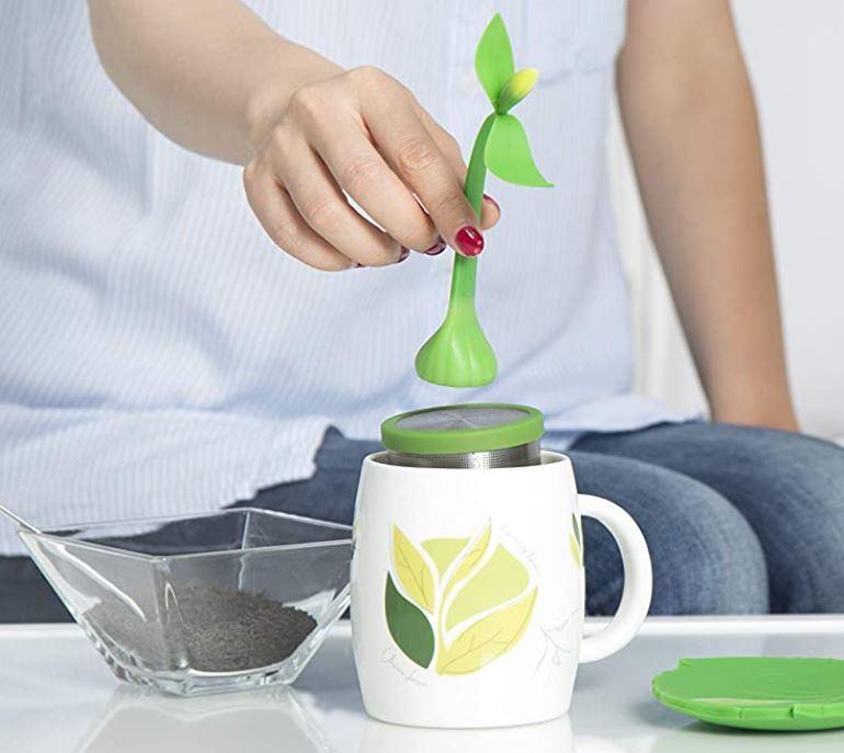 Charles Viancin Camellia Tea Magnet and Infuser