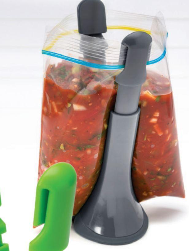 Expanding Bag Holder