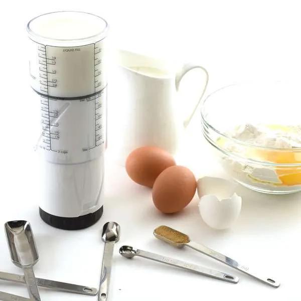 Adjustable Measuring Cup