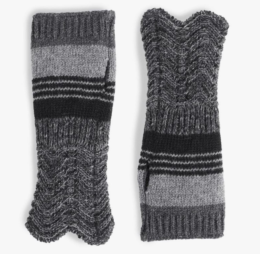 COCO + CARMEN Verigated Knit Fingerless Gloves Black