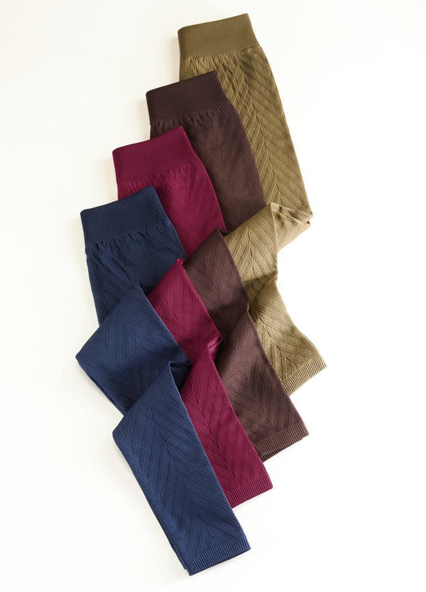 Charlie Paige Chevron Fleece Lined Leggings | Assorted Colors