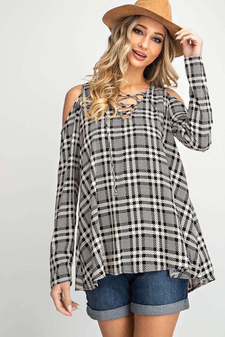 Checker Printed Woven Cold Shouldered Top | Black