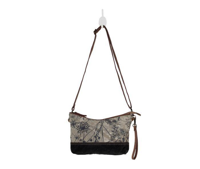 Dainty Delight Small & Crossbody Bag Dainty Delight Small & Crossbody Bag