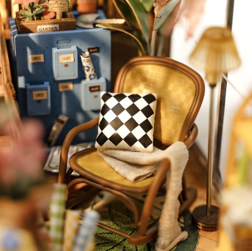 DIY Dollhouse Miniature Kit | Flower House
