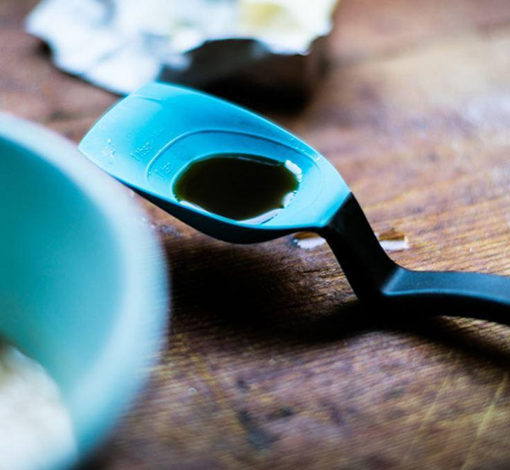 Dreamfarm Supoon Sit Up Scraping Spoon Dreamfarm Supoon Sit Up Scraping Spoon