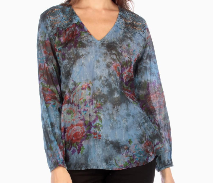 Floral Button-Down Blouse with Lace Appliqué – Vintage Wash Floral Button-Down Blouse with Lace Appliqué – Vintage Wash