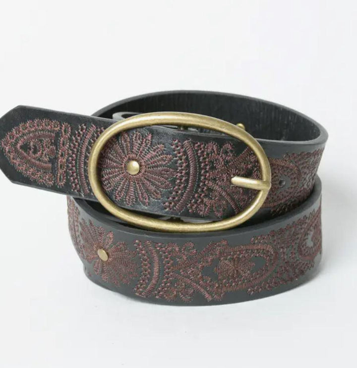 Floral Stitch Oval Buckle Belt