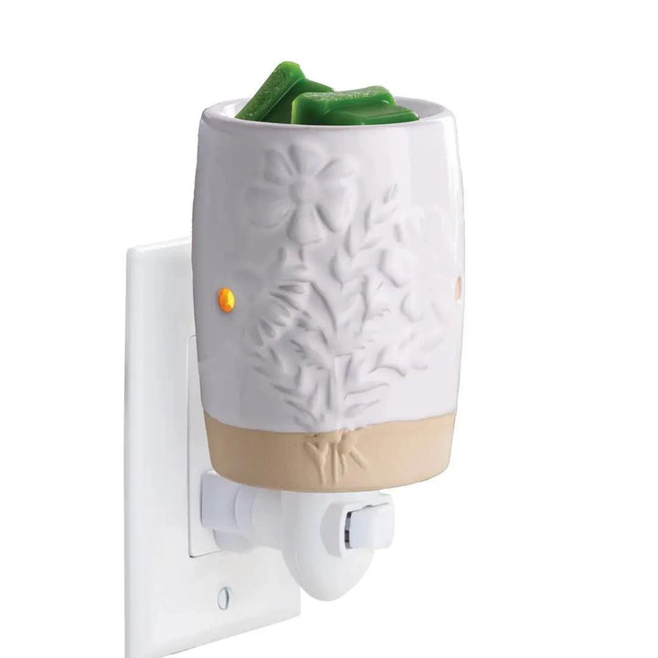 Garden Blooms Pluggable Fragrance Warmer Garden Blooms Pluggable Fragrance Warmer
