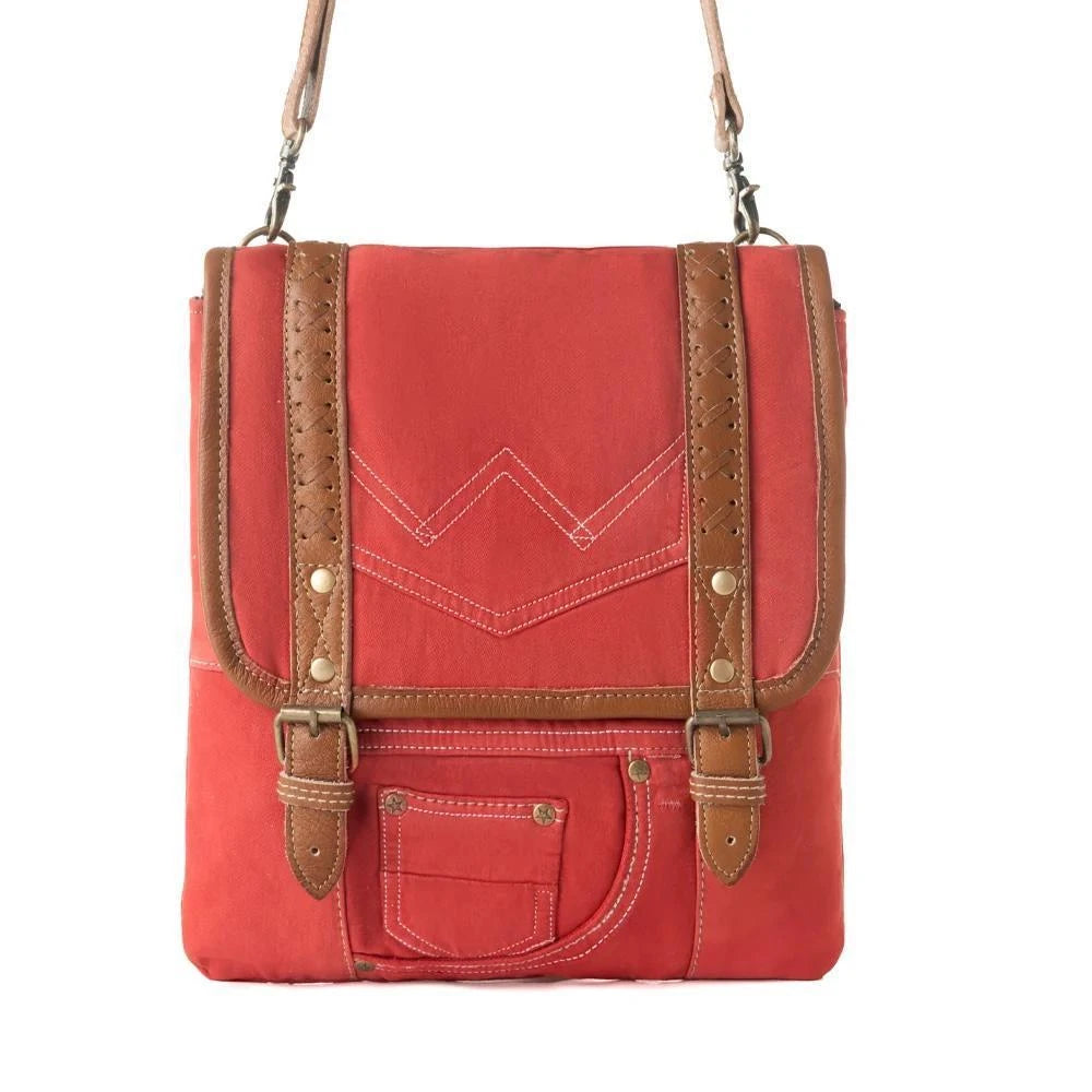 Dustrider upcycled canvas vintage style Concealed-Carry bag for Women in black with leather detail Red Dustrider upcycled canvas vintage style Concealed-Carry bag for Women in black with leather detail