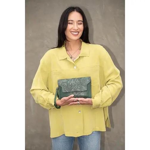 Kate Crossbody-Wristlet Spruce