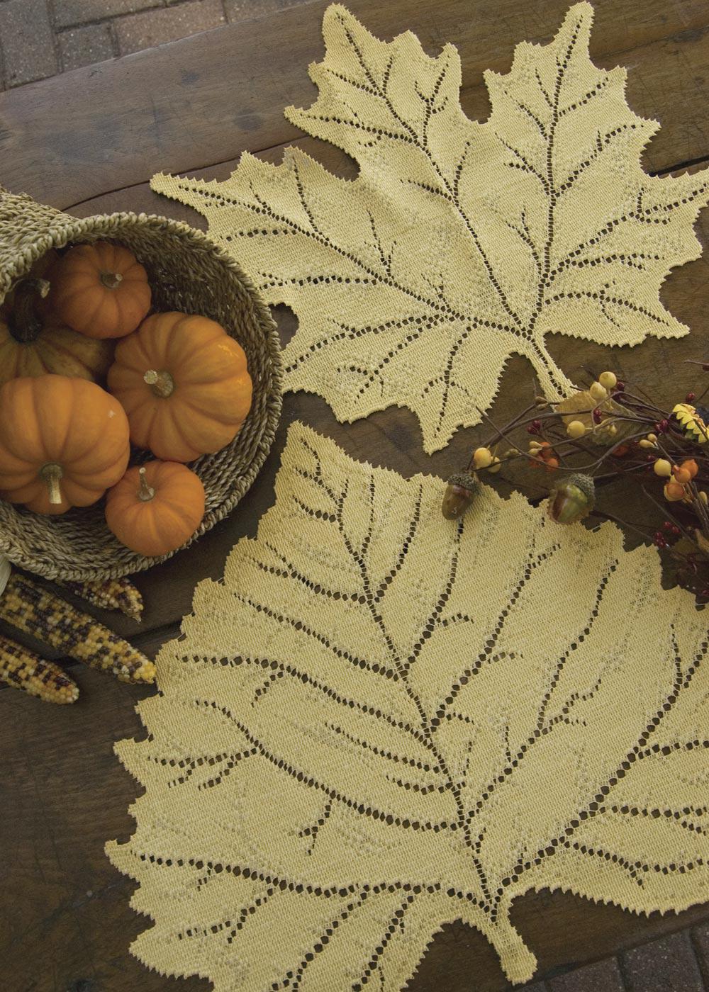Heritage Lace Fall Placemat | Maple Leaf Goldenrod