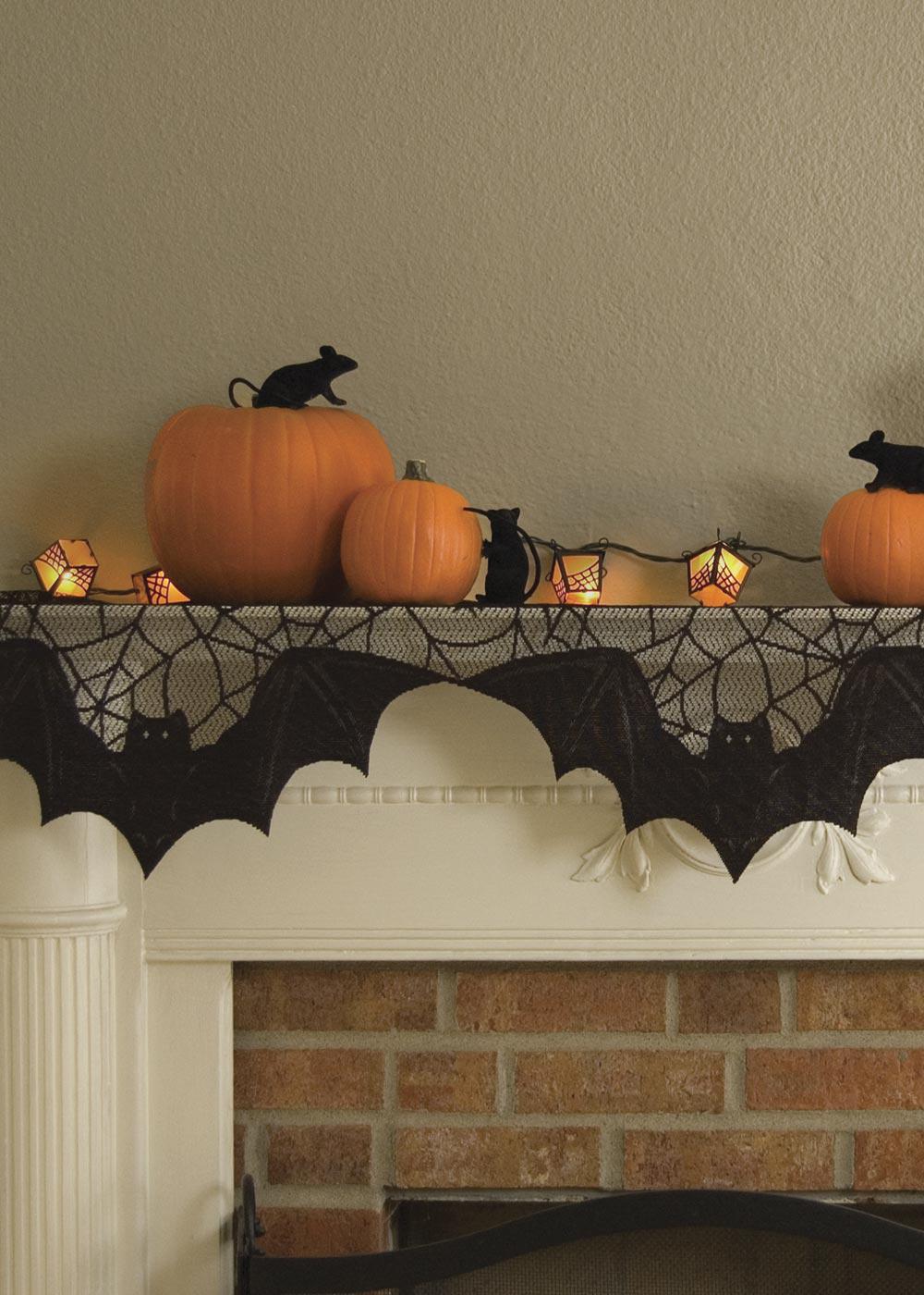 Heritage Lace Halloween Mantle Scarf | Bats!