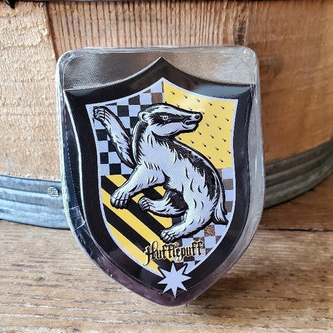 Harry Potter™ Crest Tins filled with Jelly Beans Hufflepuff