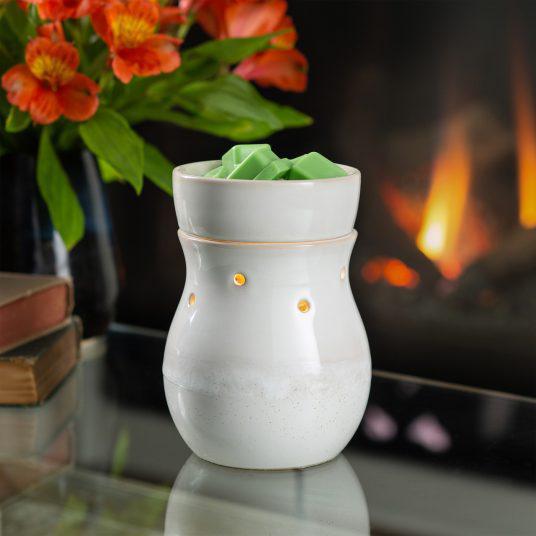 Illumination Fragrance Warmer | Frosted Farmhouse