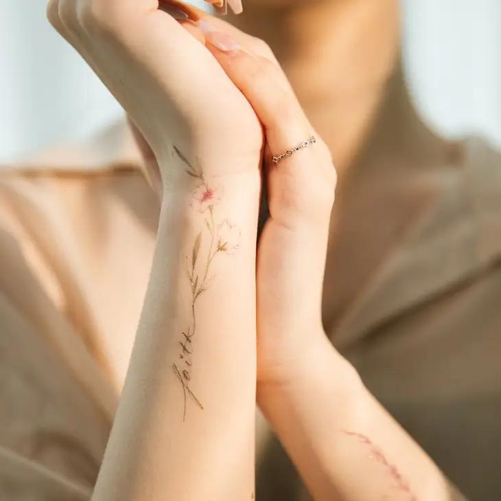 PAPERSELF Temporary Tattoo Skin Accessories | Flower Script 2