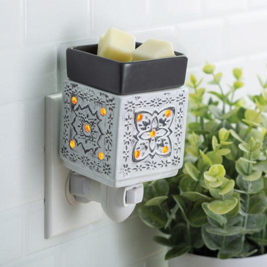 Pluggable Fragrance Warmer | Modern Cottage