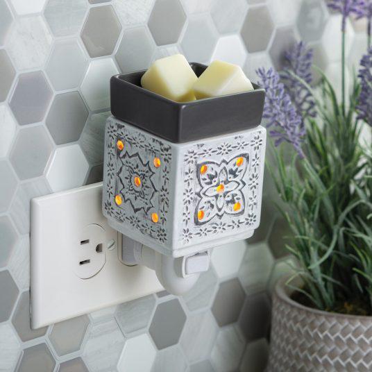 Pluggable Fragrance Warmer | Modern Cottage