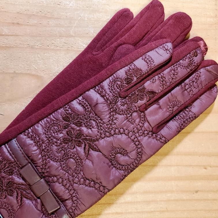 Women's Quilted Floral Texting Gloves