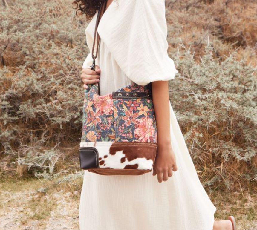 Silage Shoulder Bag