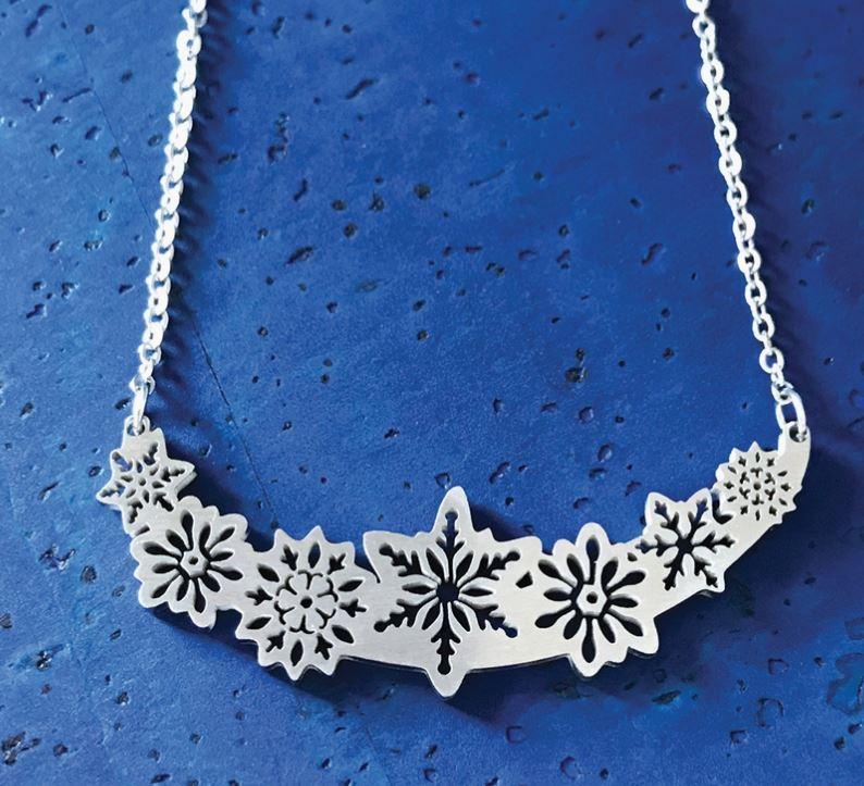 Snowflakes Necklace