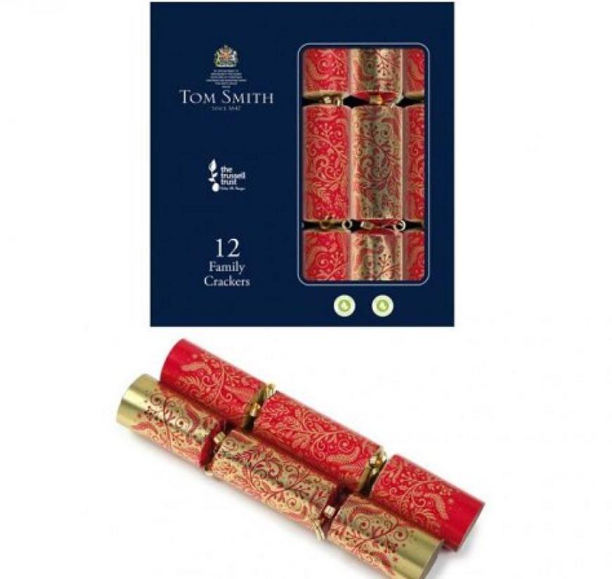 Tom Smith Christmas Crackers | Red and Gold Family